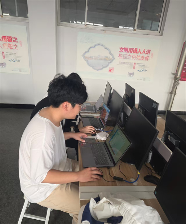 调试设备.jpg